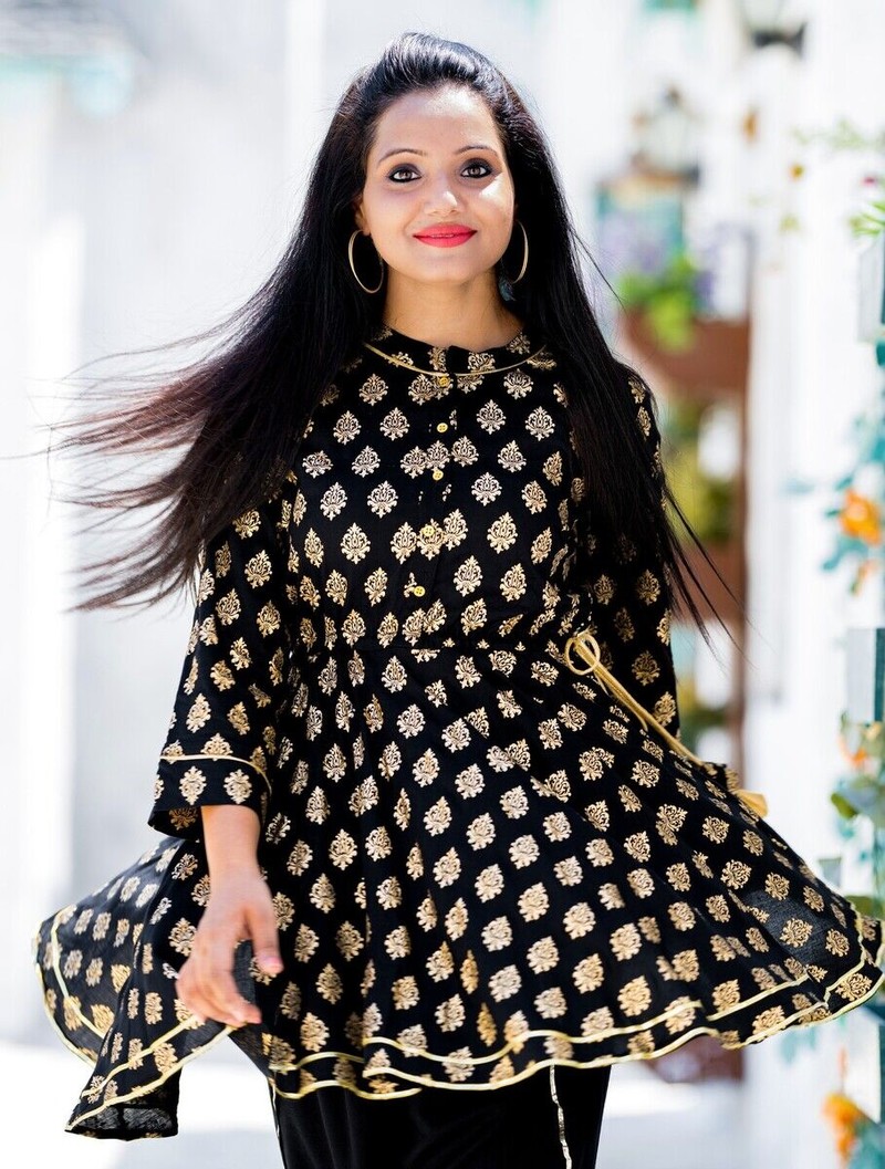 Black Kurti